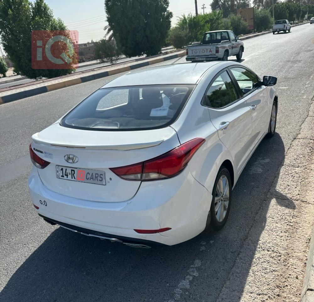 Hyundai Elantra